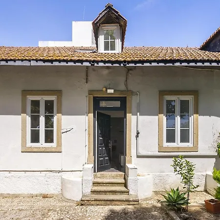 Whome Amazing House In Carcavelos Historical Center W/ Private Patio & Bbq Ferienhaus *