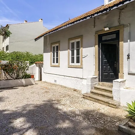 Whome Amazing House In Carcavelos Historical Center W/ Private Patio & Bbq * Carcavelos (Lisbon)