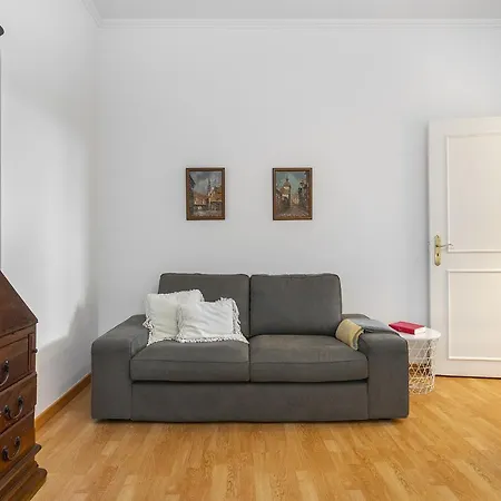Whome Amazing House In Carcavelos Historical Center W/ Private Patio & Bbq Holiday home